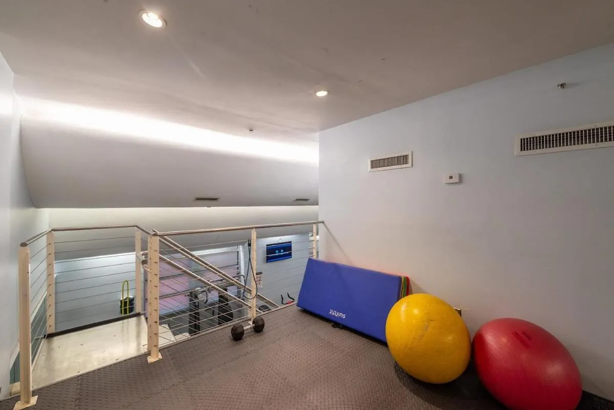 Apartment Beautiful Apt Near Times Square With Gym & Patio New York USA