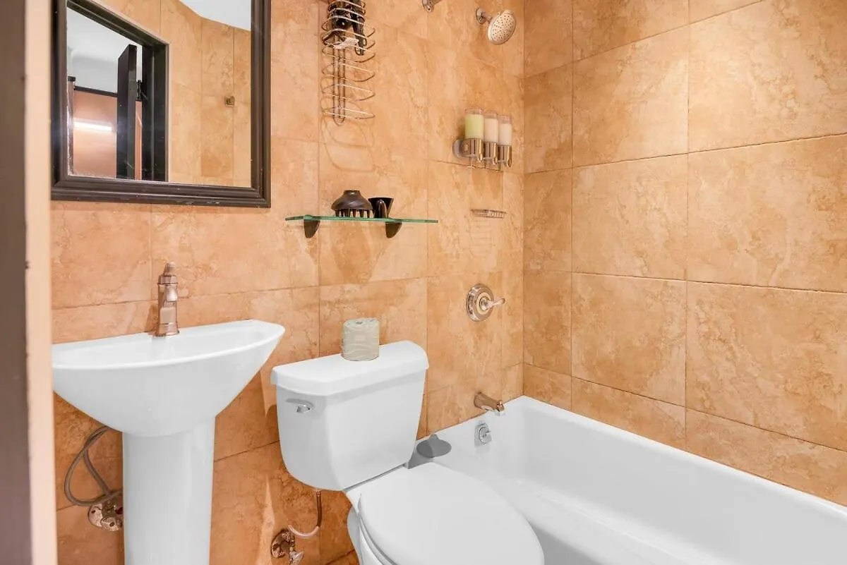 Beautiful Apt Near Times Square With Gym & Patio New York 0*,  USA