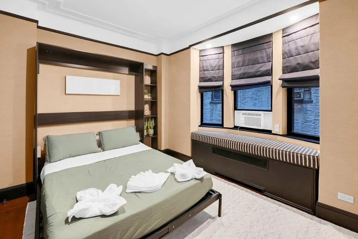Beautiful Apt Near Times Square With Gym & Patio New York Apartmán